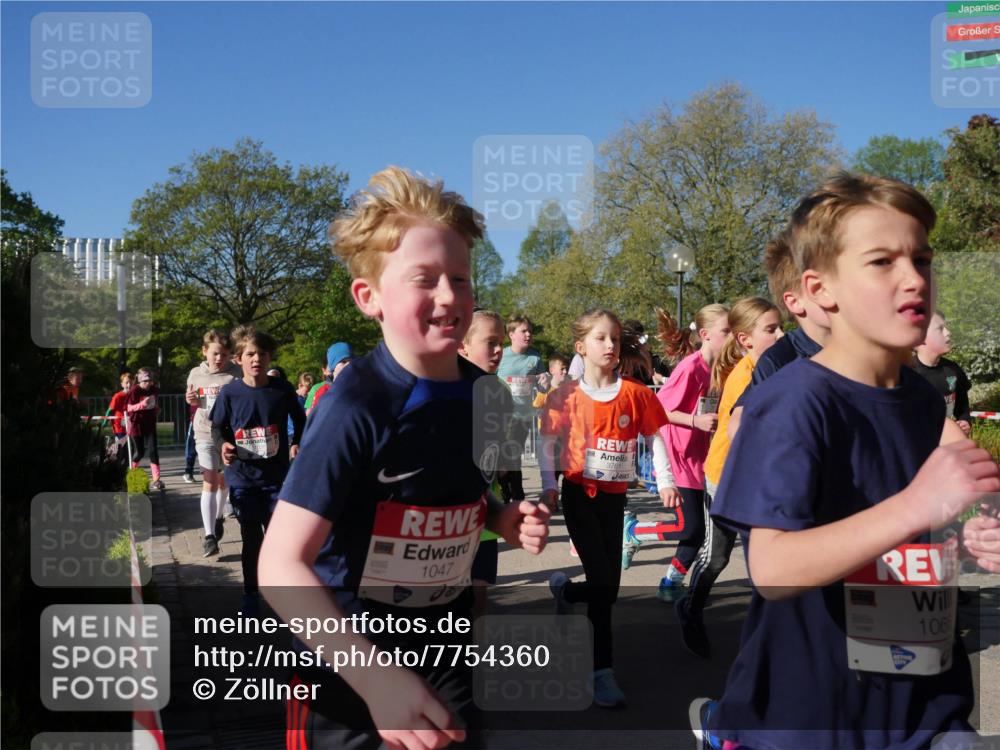 25.04.2025 - Das Zehntel Zöllner http://msf.ph/oto/7754360 26.04.2025 08:45:41 Laufen 1047, 3761, 1066, 106 meine-sportfotos.de