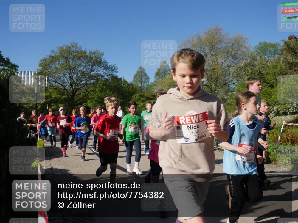 25.04.2025 - Das Zehntel Zöllner http://msf.ph/oto/7754382 26.04.2025 08:45:43 Laufen 2640, 3093 meine-sportfotos.de