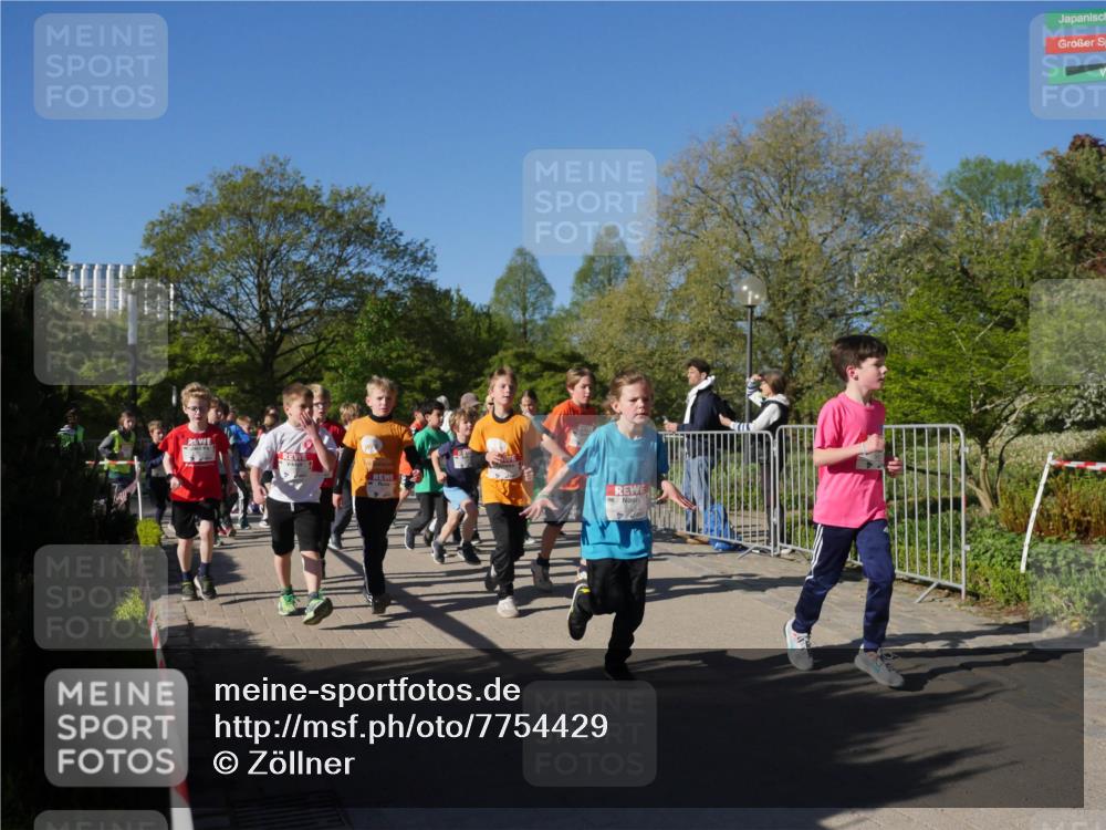 25.04.2025 - Das Zehntel Zöllner http://msf.ph/oto/7754429 26.04.2025 08:45:48 Laufen  meine-sportfotos.de
