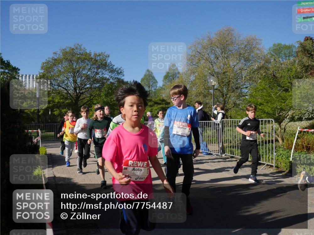 25.04.2025 - Das Zehntel Zöllner http://msf.ph/oto/7754487 26.04.2025 08:45:54 Laufen 3317 meine-sportfotos.de