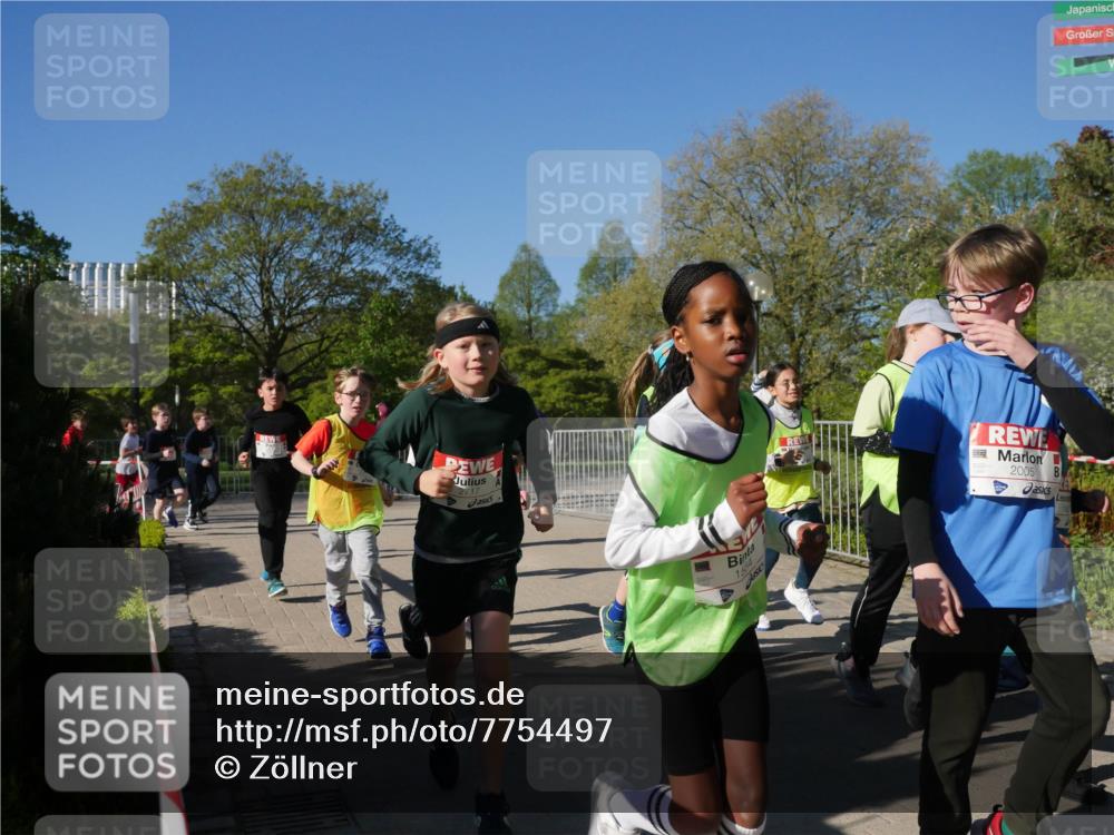 25.04.2025 - Das Zehntel Zöllner http://msf.ph/oto/7754497 26.04.2025 08:45:54 Laufen 2717, 2005 meine-sportfotos.de