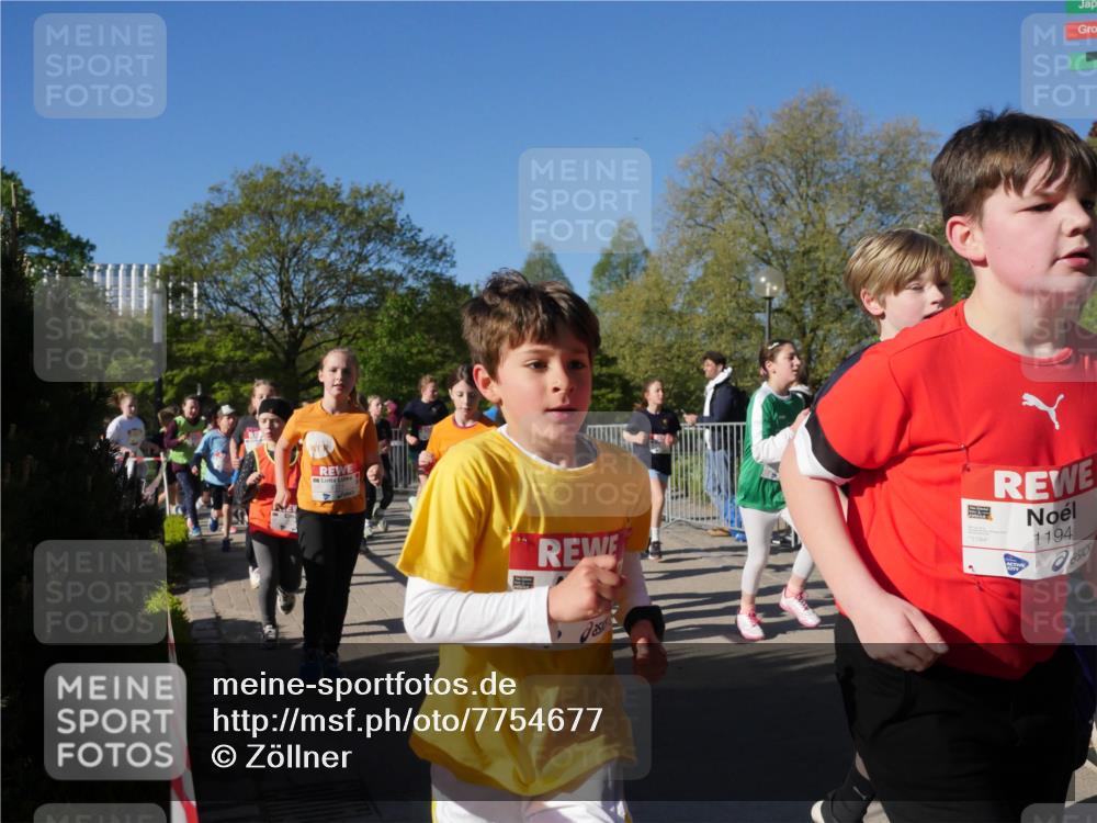 25.04.2025 - Das Zehntel Zöllner http://msf.ph/oto/7754677 26.04.2025 08:46:13 Laufen 1194 meine-sportfotos.de