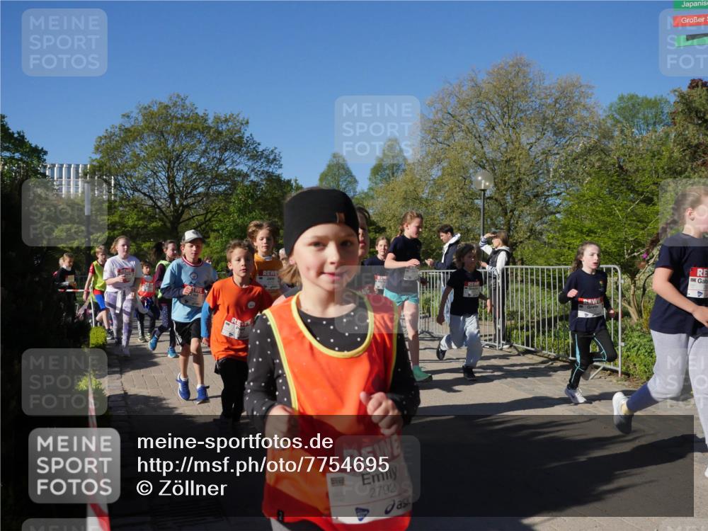25.04.2025 - Das Zehntel Zöllner http://msf.ph/oto/7754695 26.04.2025 08:46:15 Laufen 2792 meine-sportfotos.de