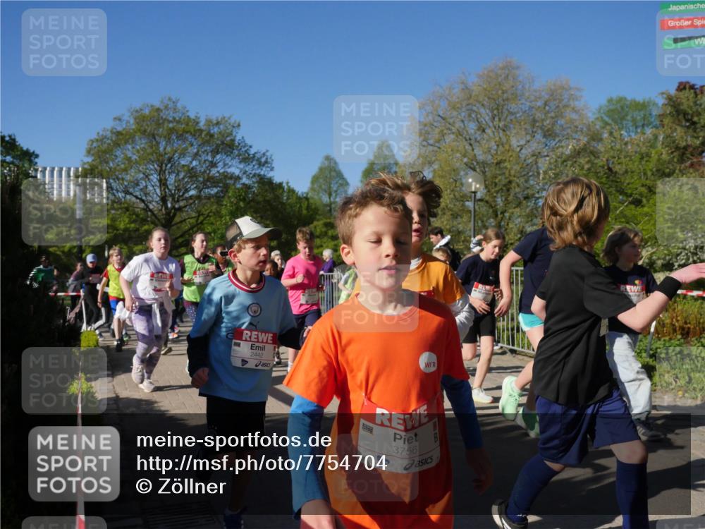25.04.2025 - Das Zehntel Zöllner http://msf.ph/oto/7754704 26.04.2025 08:46:16 Laufen 2442, 3756 meine-sportfotos.de
