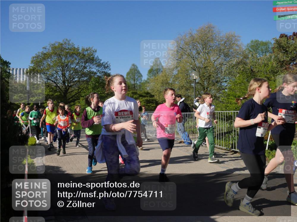 25.04.2025 - Das Zehntel Zöllner http://msf.ph/oto/7754711 26.04.2025 08:46:16 Laufen 2622, 2652 meine-sportfotos.de