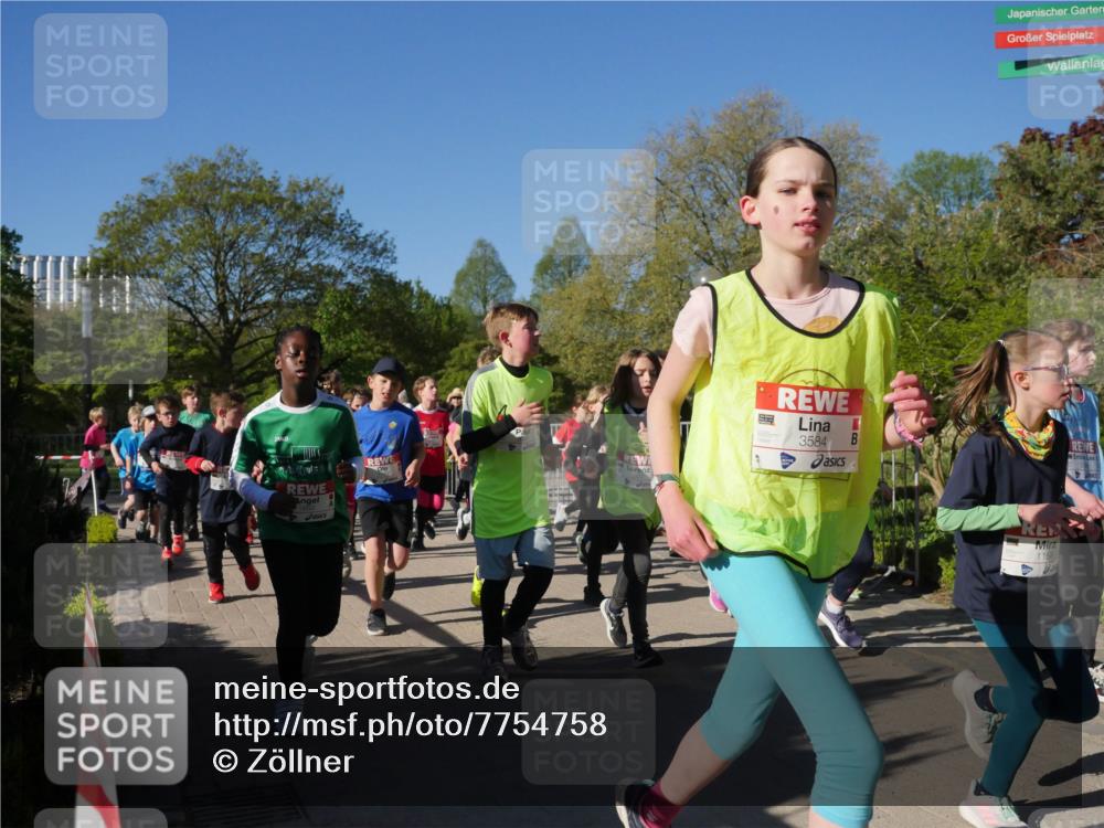 25.04.2025 - Das Zehntel Zöllner http://msf.ph/oto/7754758 26.04.2025 08:46:21 Laufen 1660, 3584, 1158 meine-sportfotos.de