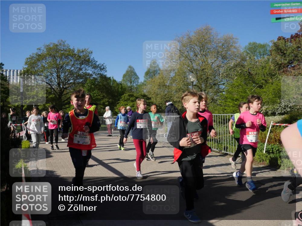 25.04.2025 - Das Zehntel Zöllner http://msf.ph/oto/7754800 26.04.2025 08:46:26 Laufen 2797 meine-sportfotos.de