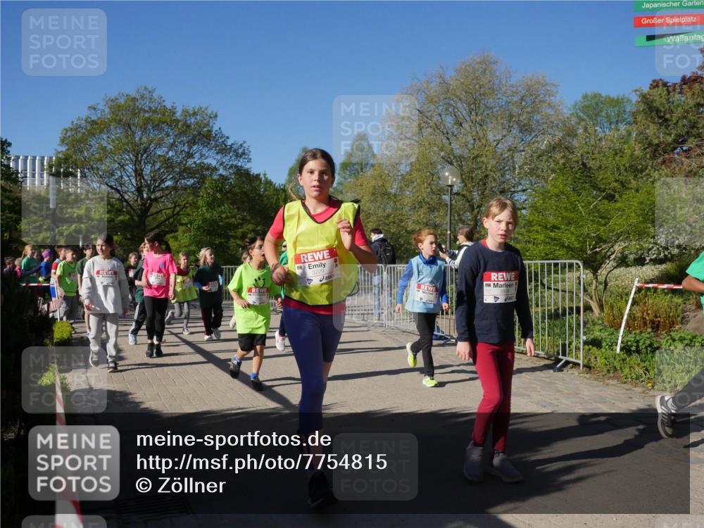 25.04.2025 - Das Zehntel Zöllner http://msf.ph/oto/7754815 26.04.2025 08:46:27 Laufen 3229 meine-sportfotos.de