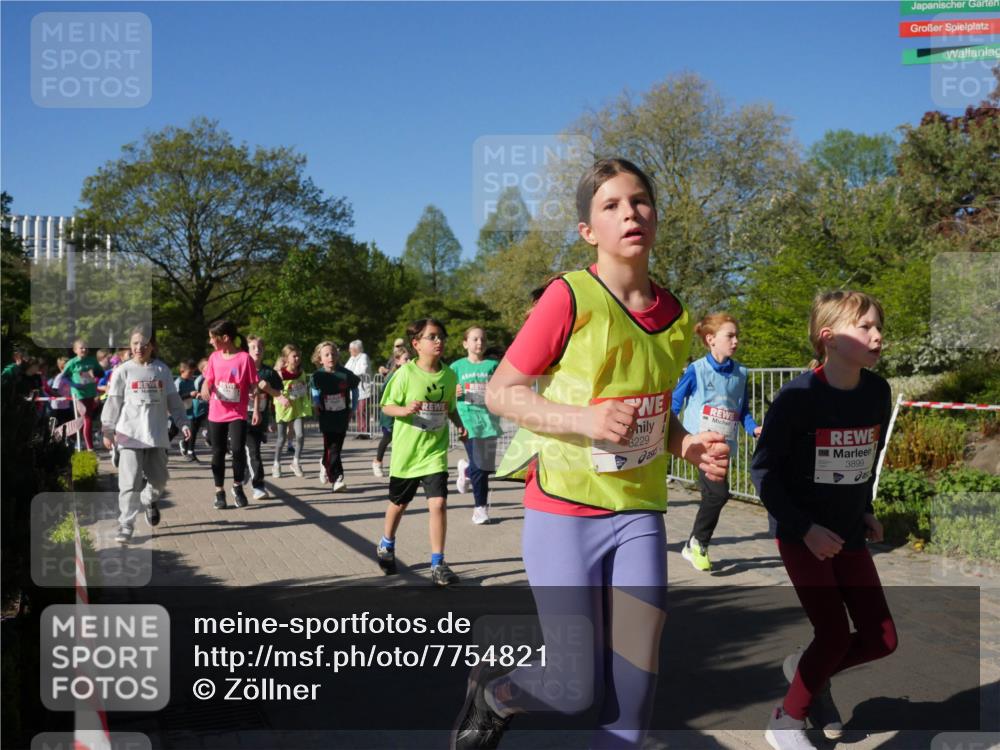 25.04.2025 - Das Zehntel Zöllner http://msf.ph/oto/7754821 26.04.2025 08:46:28 Laufen 8229, 3899 meine-sportfotos.de