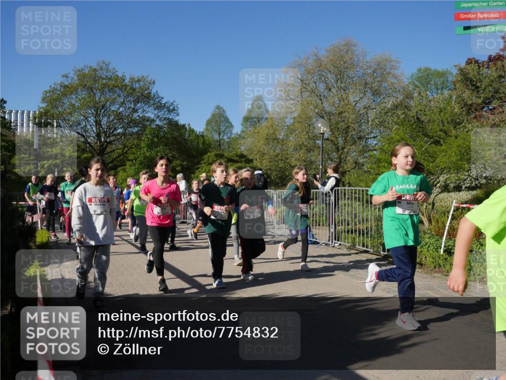 25.04.2025 - Das Zehntel Zöllner http://msf.ph/oto/7754832 26.04.2025 08:46:29 Laufen 1444, 1449 meine-sportfotos.de
