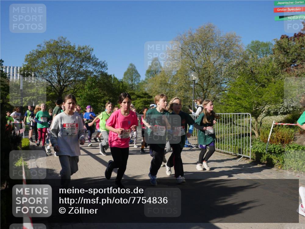 25.04.2025 - Das Zehntel Zöllner http://msf.ph/oto/7754836 26.04.2025 08:46:29 Laufen  meine-sportfotos.de