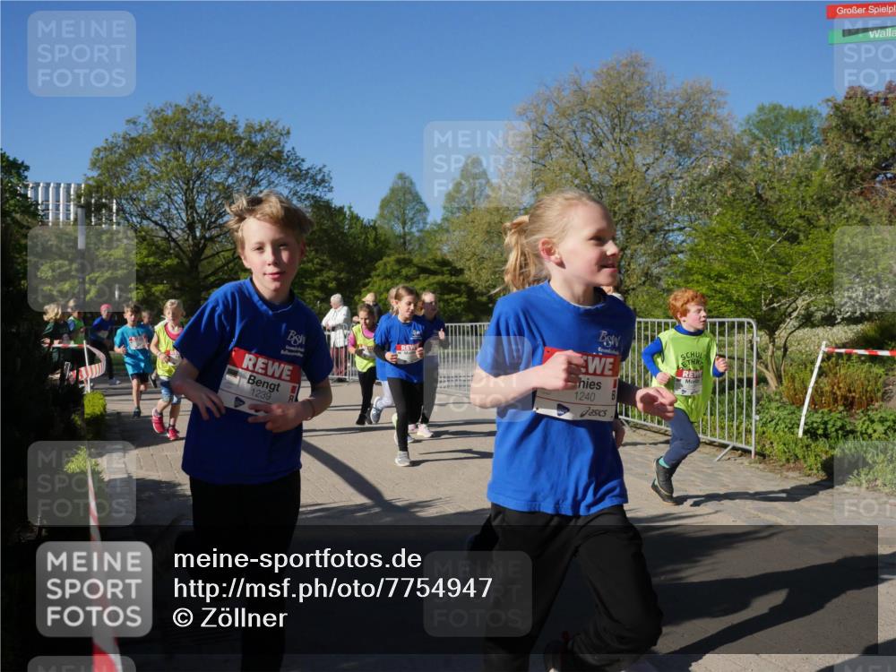 25.04.2025 - Das Zehntel Zöllner http://msf.ph/oto/7754947 26.04.2025 08:46:42 Laufen 1239, 1240 meine-sportfotos.de