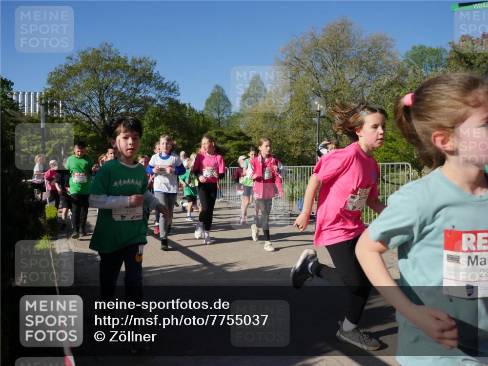25.04.2025 - Das Zehntel Zöllner http://msf.ph/oto/7755037 26.04.2025 08:46:52 Laufen 1401, 28 meine-sportfotos.de