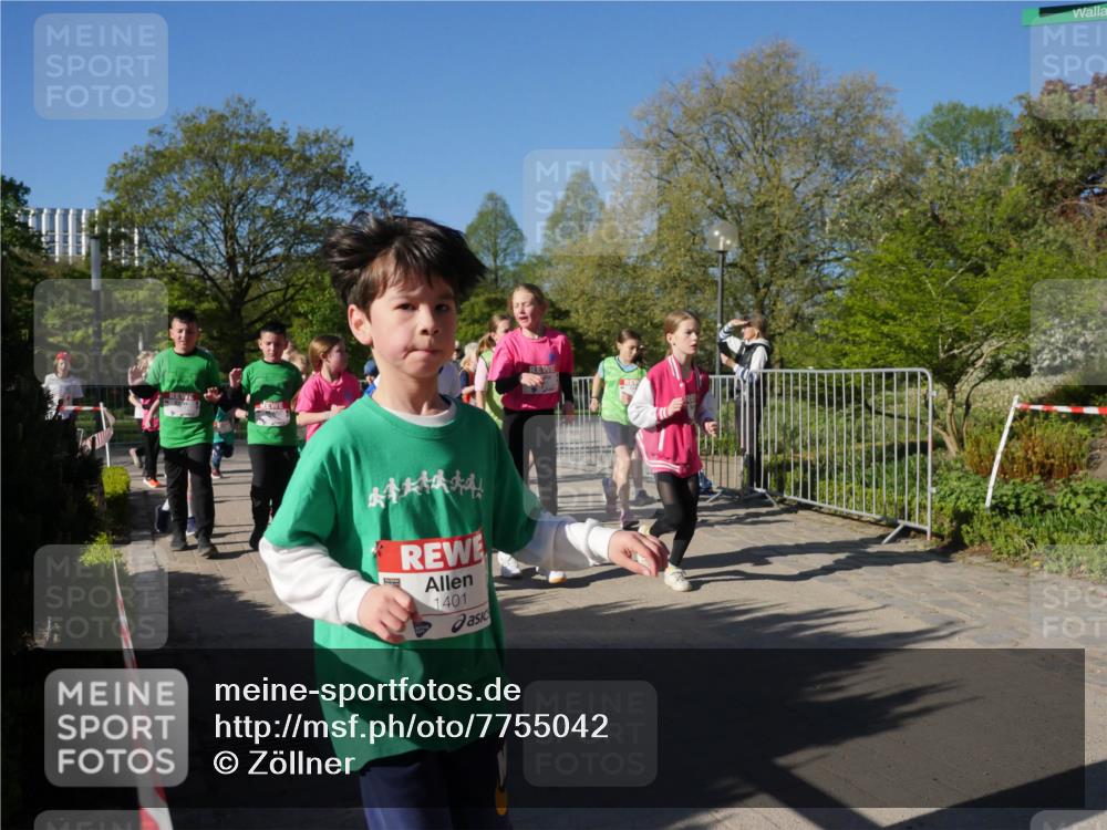 25.04.2025 - Das Zehntel Zöllner http://msf.ph/oto/7755042 26.04.2025 08:46:52 Laufen 1401 meine-sportfotos.de