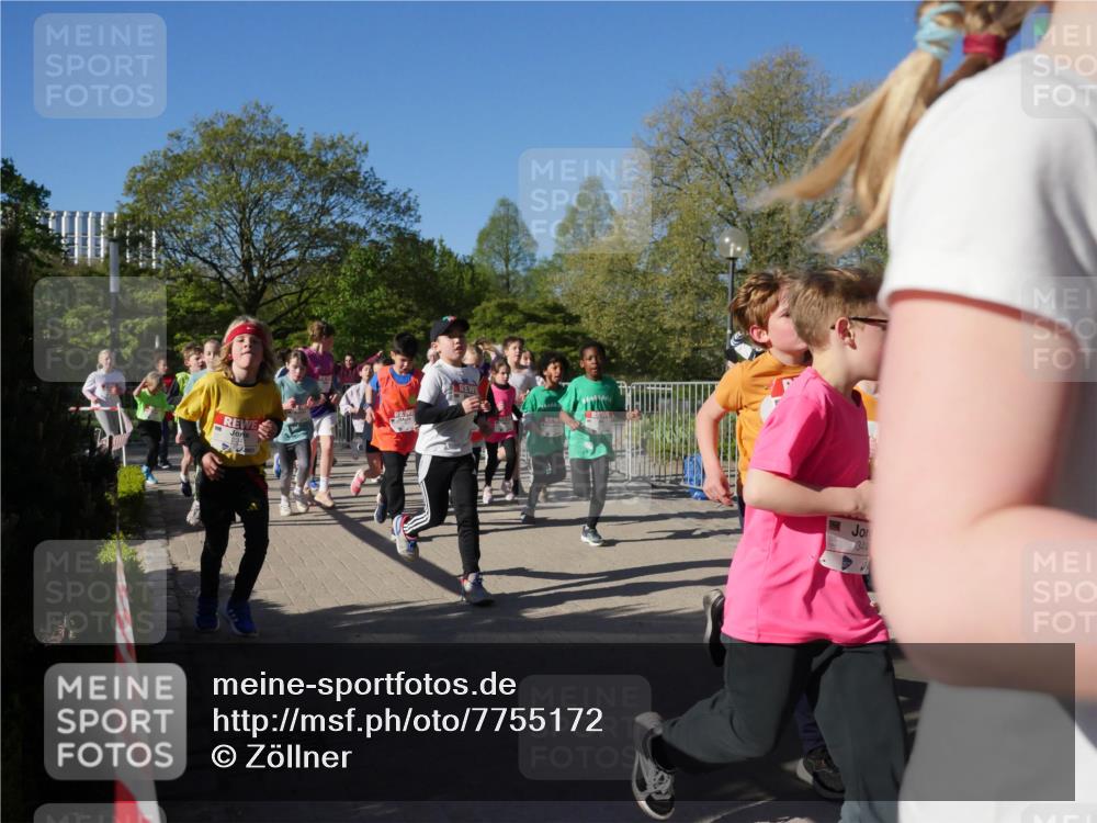 25.04.2025 - Das Zehntel Zöllner http://msf.ph/oto/7755172 26.04.2025 08:47:05 Laufen 2241, 344 meine-sportfotos.de