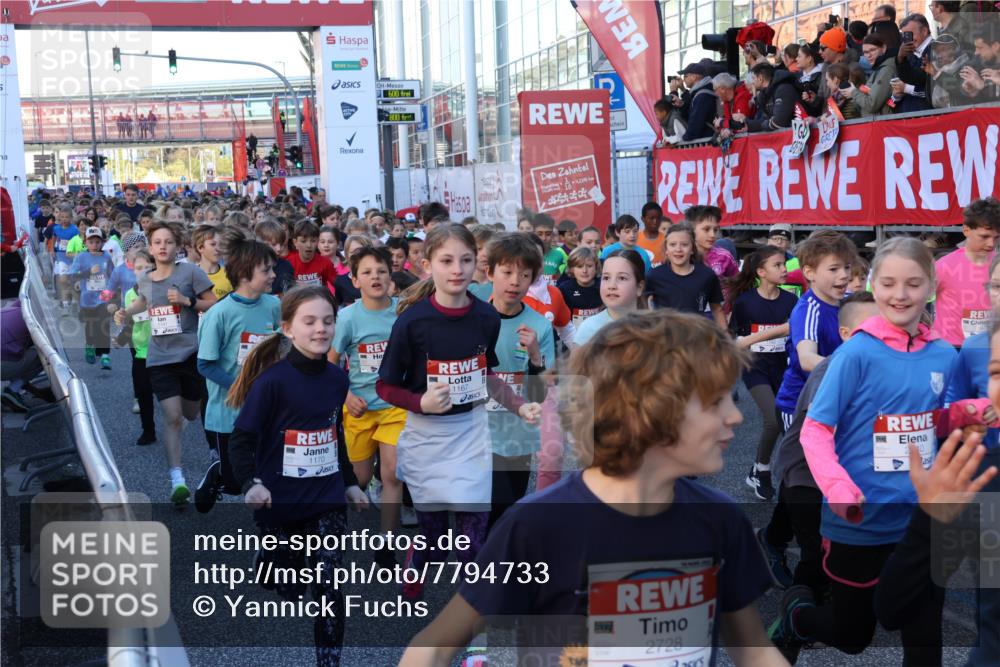 25.04.2025 - Das Zehntel Yannick Fuchs http://msf.ph/oto/7794733 26.04.2025 08:32:10 Allgemein zum Event 1170, 600, 800, 1167, 2728 meine-sportfotos.de