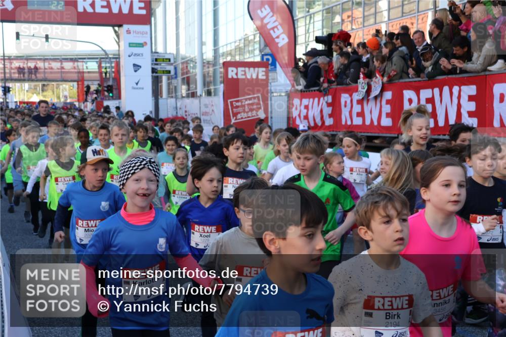 25.04.2025 - Das Zehntel Yannick Fuchs http://msf.ph/oto/7794739 26.04.2025 08:32:13 Allgemein zum Event 22, 202, 2026, 1229, 2194, 3456, 672 meine-sportfotos.de