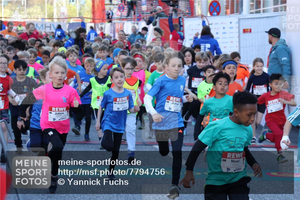 25.04.2025 - Das Zehntel Yannick Fuchs http://msf.ph/oto/7794756 26.04.2025 08:34:18 Allgemein zum Event 3326, 1965, 1984, 1606 meine-sportfotos.de