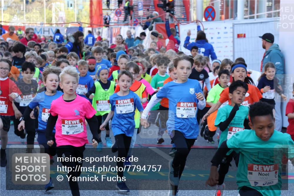25.04.2025 - Das Zehntel Yannick Fuchs http://msf.ph/oto/7794757 26.04.2025 08:34:19 Allgemein zum Event 3326, 1965, 1984, 1606 meine-sportfotos.de