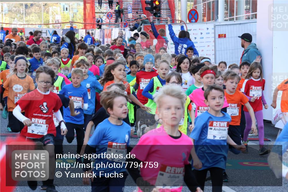 25.04.2025 - Das Zehntel Yannick Fuchs http://msf.ph/oto/7794759 26.04.2025 08:34:19 Allgemein zum Event 1671, 1961, 290, 2304, 1965, 1896 meine-sportfotos.de