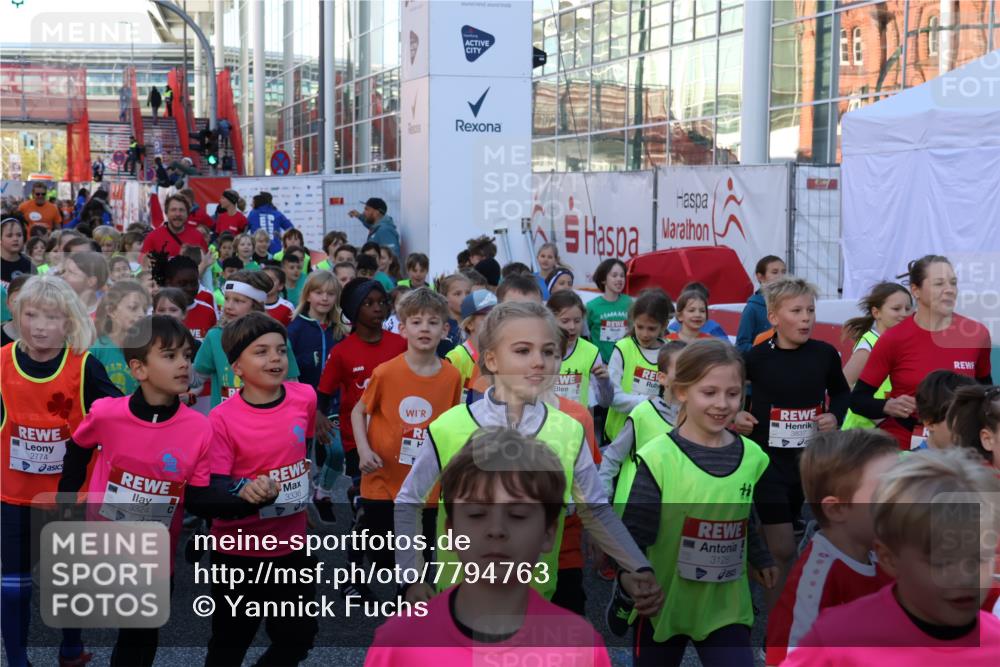 25.04.2025 - Das Zehntel Yannick Fuchs http://msf.ph/oto/7794763 26.04.2025 08:34:29 Allgemein zum Event 2774, 3324, 3336, 5, 3837, 3128, 2505 meine-sportfotos.de