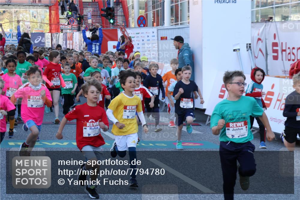 25.04.2025 - Das Zehntel Yannick Fuchs http://msf.ph/oto/7794780 26.04.2025 08:35:17 Allgemein zum Event 3286, 1889, 1578 meine-sportfotos.de