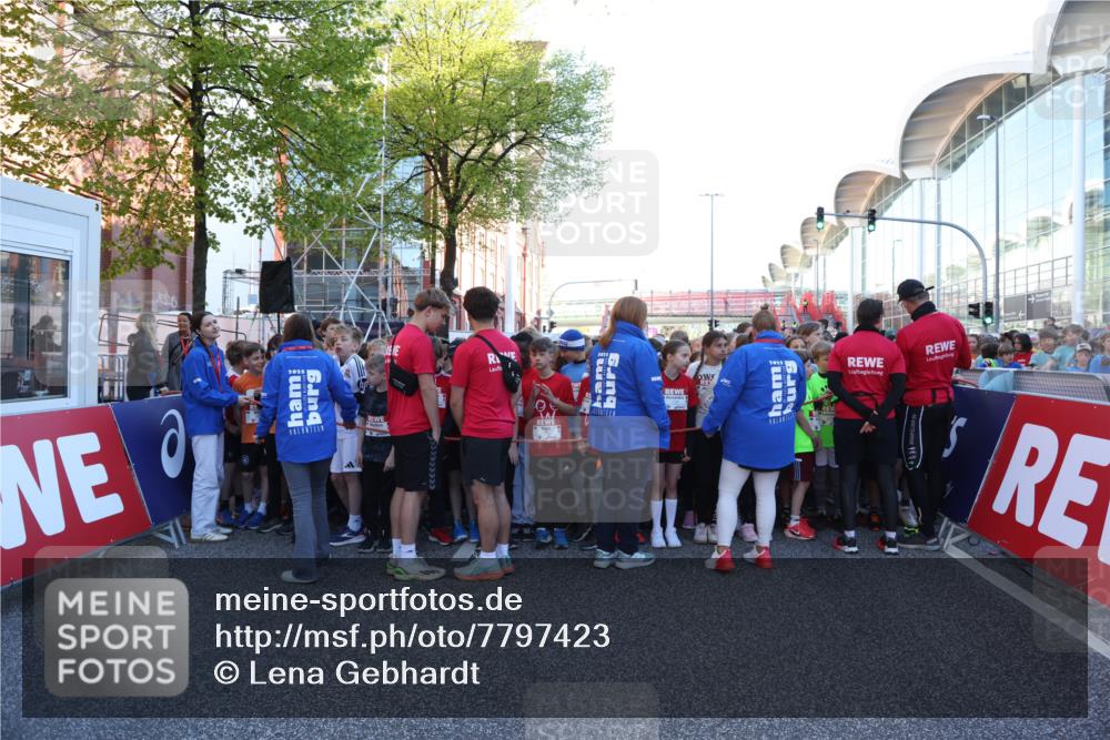 25.04.2025 - Das Zehntel Lena Gebhardt http://msf.ph/oto/7797423 26.04.2025 07:23:26 Allgemein zum Event  meine-sportfotos.de