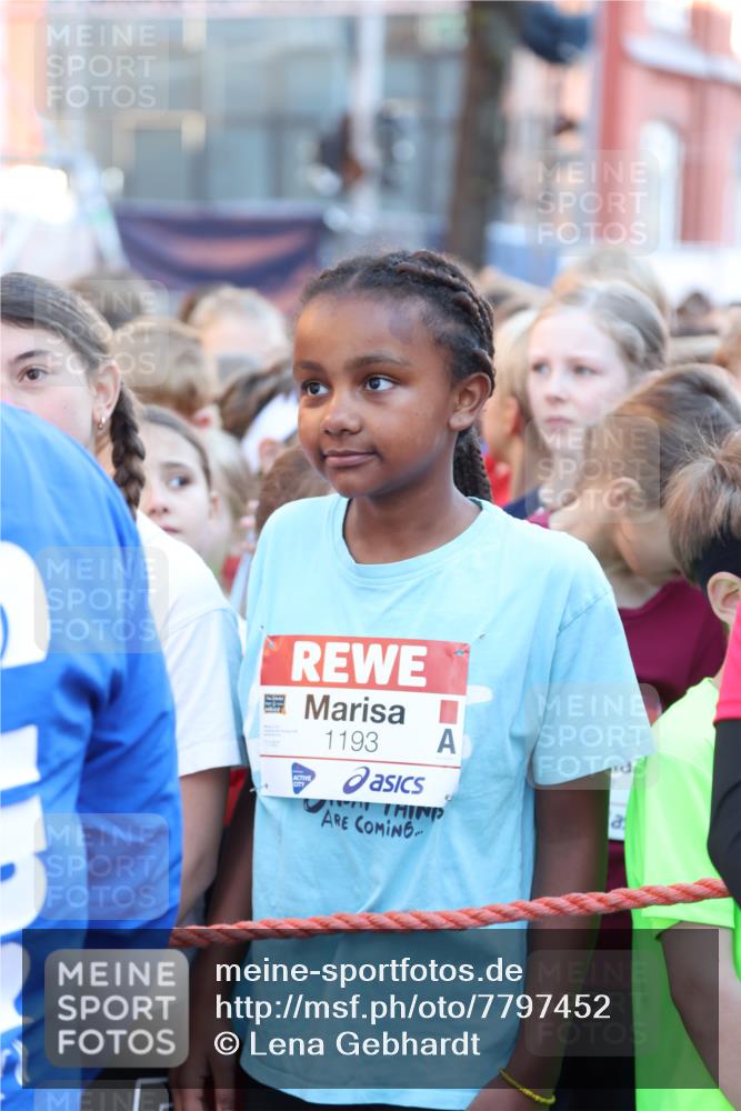 25.04.2025 - Das Zehntel Lena Gebhardt http://msf.ph/oto/7797452 26.04.2025 07:23:47 Allgemein zum Event 1193 meine-sportfotos.de