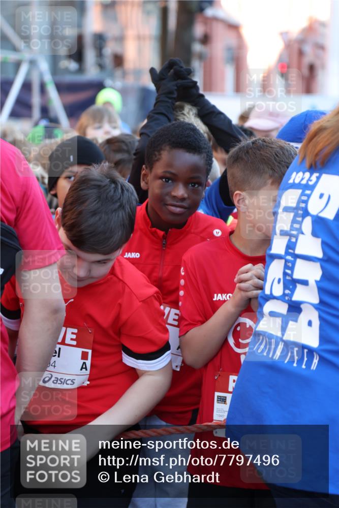 25.04.2025 - Das Zehntel Lena Gebhardt http://msf.ph/oto/7797496 26.04.2025 07:23:58 Allgemein zum Event 4, 1, 4, 1945, 1025 meine-sportfotos.de