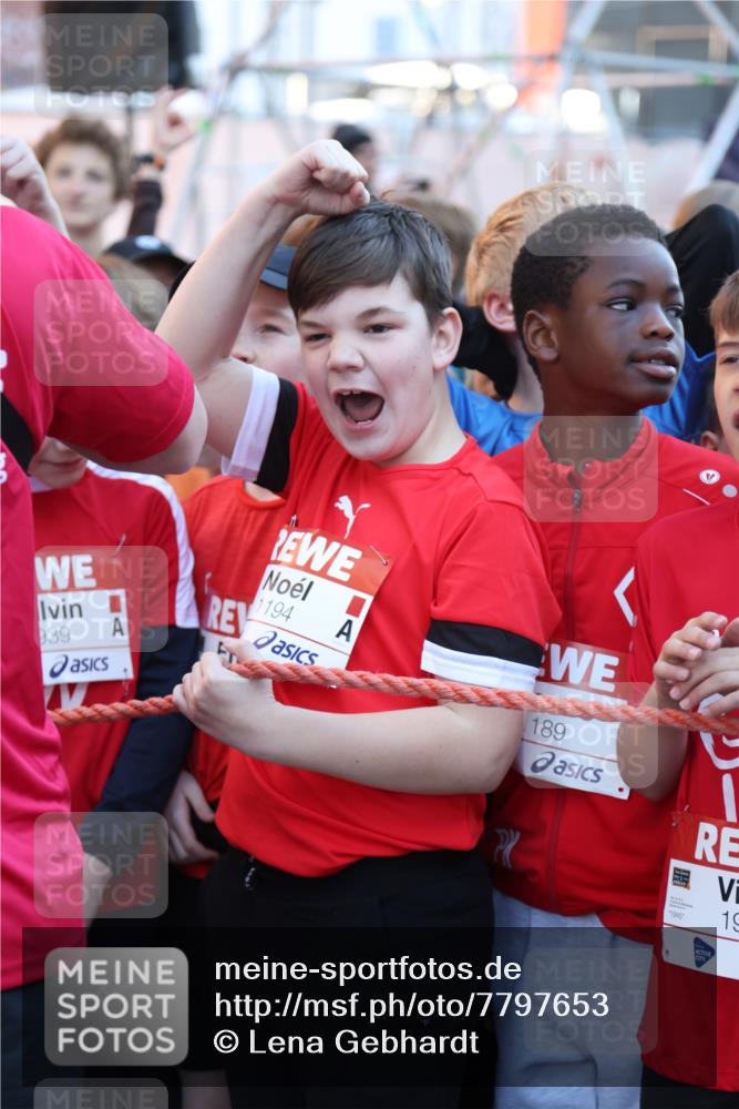 25.04.2025 - Das Zehntel Lena Gebhardt http://msf.ph/oto/7797653 26.04.2025 07:24:26 Allgemein zum Event 939, 1194, 189, 1945, 19 meine-sportfotos.de