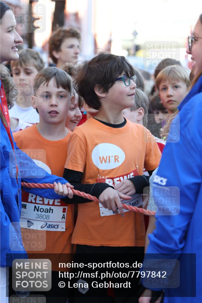 25.04.2025 - Das Zehntel Lena Gebhardt http://msf.ph/oto/7797842 26.04.2025 07:25:10 Allgemein zum Event 3808 meine-sportfotos.de