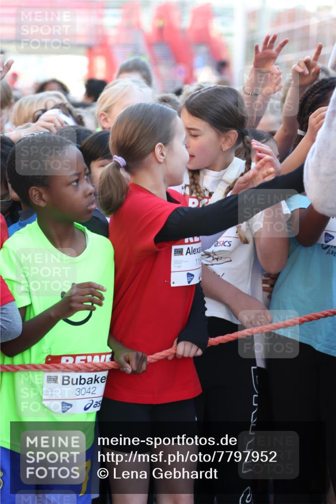 25.04.2025 - Das Zehntel Lena Gebhardt http://msf.ph/oto/7797952 26.04.2025 07:26:53 Allgemein zum Event 3042, 7 meine-sportfotos.de