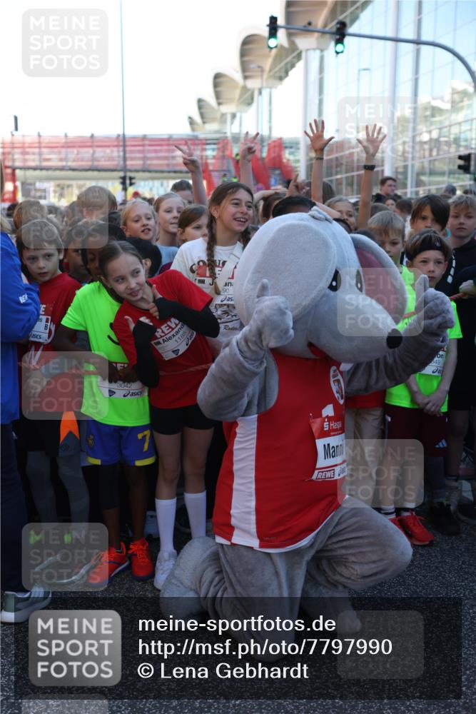 25.04.2025 - Das Zehntel Lena Gebhardt http://msf.ph/oto/7797990 26.04.2025 07:27:04 Allgemein zum Event 3042, 7, 1188, 90, 49 meine-sportfotos.de