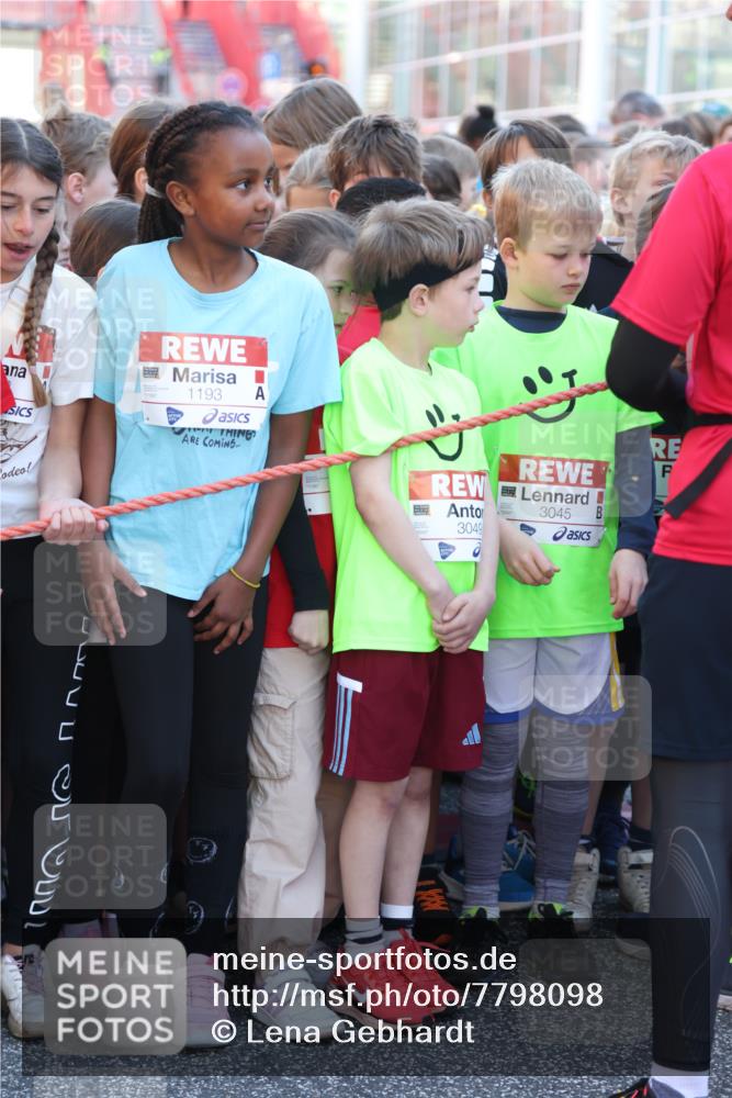 25.04.2025 - Das Zehntel Lena Gebhardt http://msf.ph/oto/7798098 26.04.2025 07:28:15 Allgemein zum Event 1193, 3049, 3049, 3045 meine-sportfotos.de