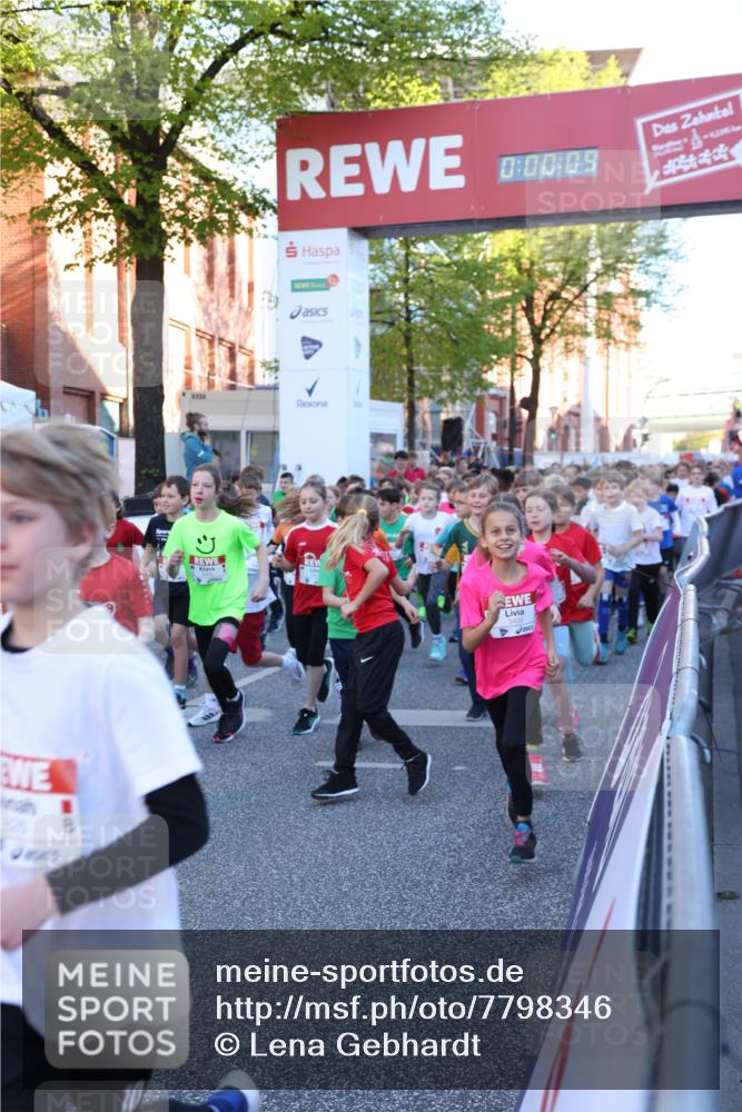 25.04.2025 - Das Zehntel Lena Gebhardt http://msf.ph/oto/7798346 26.04.2025 07:32:03 Allgemein zum Event 0, 00, 09 meine-sportfotos.de