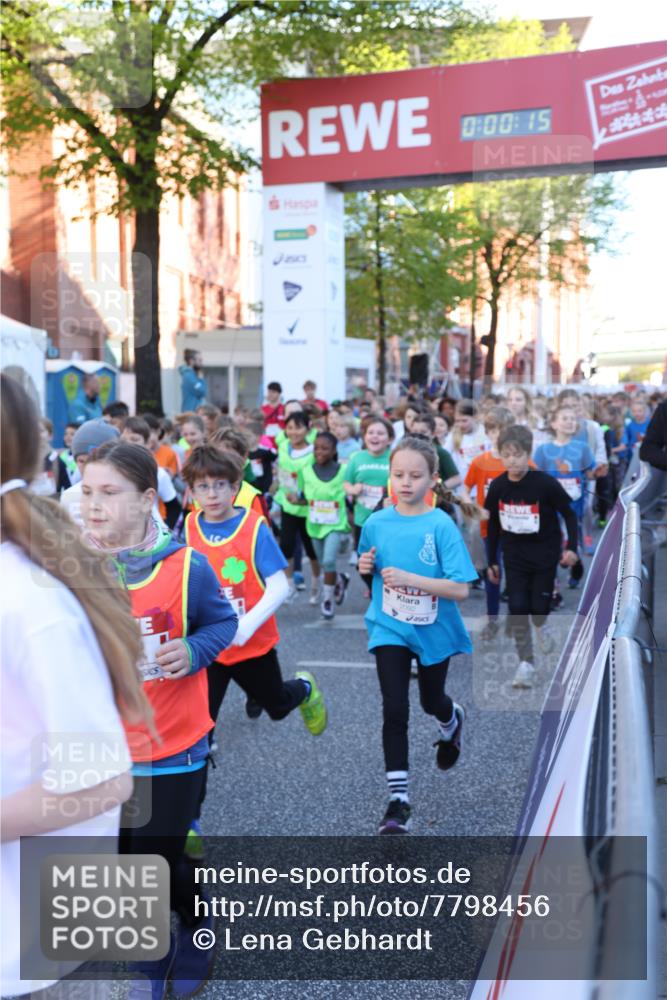 25.04.2025 - Das Zehntel Lena Gebhardt http://msf.ph/oto/7798456 26.04.2025 07:32:08 Allgemein zum Event 2092, 0, 00, 15 meine-sportfotos.de