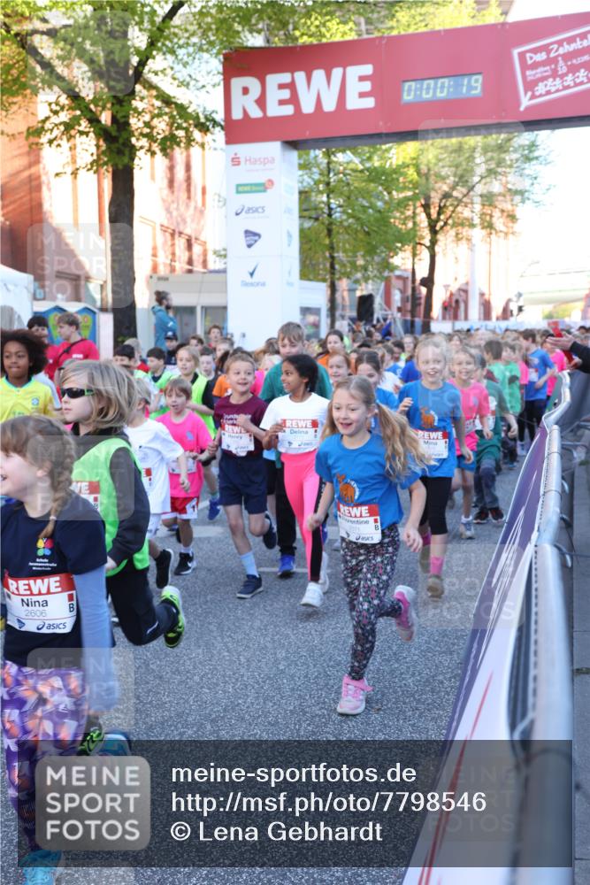 25.04.2025 - Das Zehntel Lena Gebhardt http://msf.ph/oto/7798546 26.04.2025 07:32:12 Allgemein zum Event 2606, 1, 0, 00, 19, 2311, 2345 meine-sportfotos.de