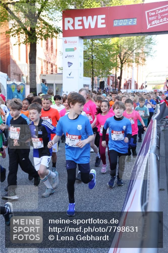 25.04.2025 - Das Zehntel Lena Gebhardt http://msf.ph/oto/7798631 26.04.2025 07:32:17 Allgemein zum Event 0, 00, 23, 2724, 2460, 1994, 1997, 42345 meine-sportfotos.de