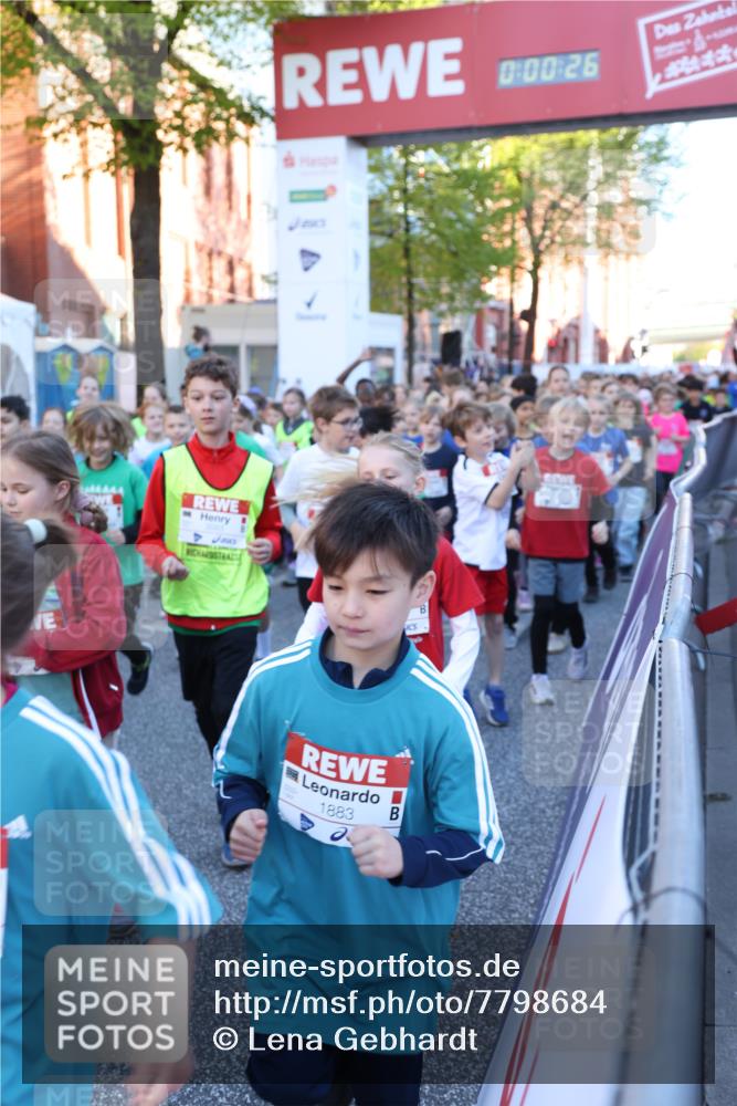 25.04.2025 - Das Zehntel Lena Gebhardt http://msf.ph/oto/7798684 26.04.2025 07:32:20 Allgemein zum Event 0, 00, 26, 1883 meine-sportfotos.de