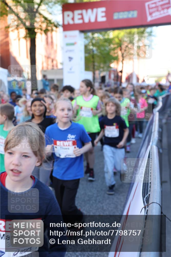 25.04.2025 - Das Zehntel Lena Gebhardt http://msf.ph/oto/7798757 26.04.2025 07:32:23 Allgemein zum Event 3899 meine-sportfotos.de