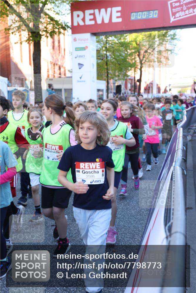 25.04.2025 - Das Zehntel Lena Gebhardt http://msf.ph/oto/7798773 26.04.2025 07:32:24 Allgemein zum Event 00, 30, 1571, 2586, 1561 meine-sportfotos.de