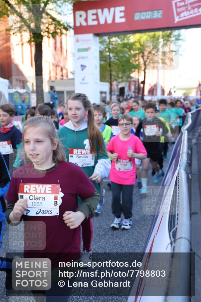 25.04.2025 - Das Zehntel Lena Gebhardt http://msf.ph/oto/7798803 26.04.2025 07:32:25 Allgemein zum Event 1268, 0, 00, 32, 1266, 9 meine-sportfotos.de