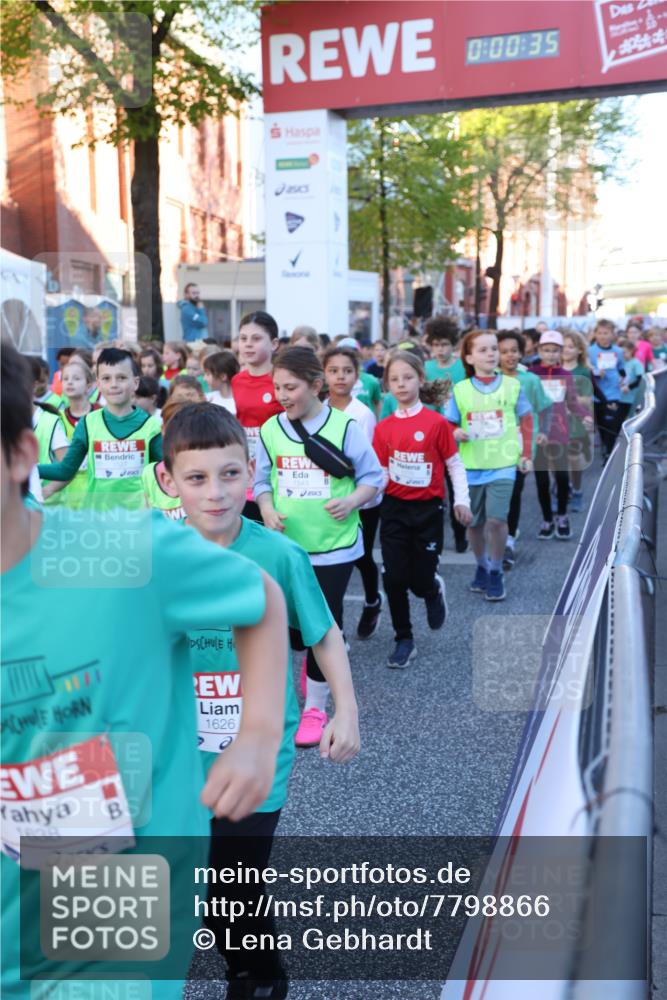 25.04.2025 - Das Zehntel Lena Gebhardt http://msf.ph/oto/7798866 26.04.2025 07:32:28 Allgemein zum Event 1638, 1626, 00, 35, 1543 meine-sportfotos.de