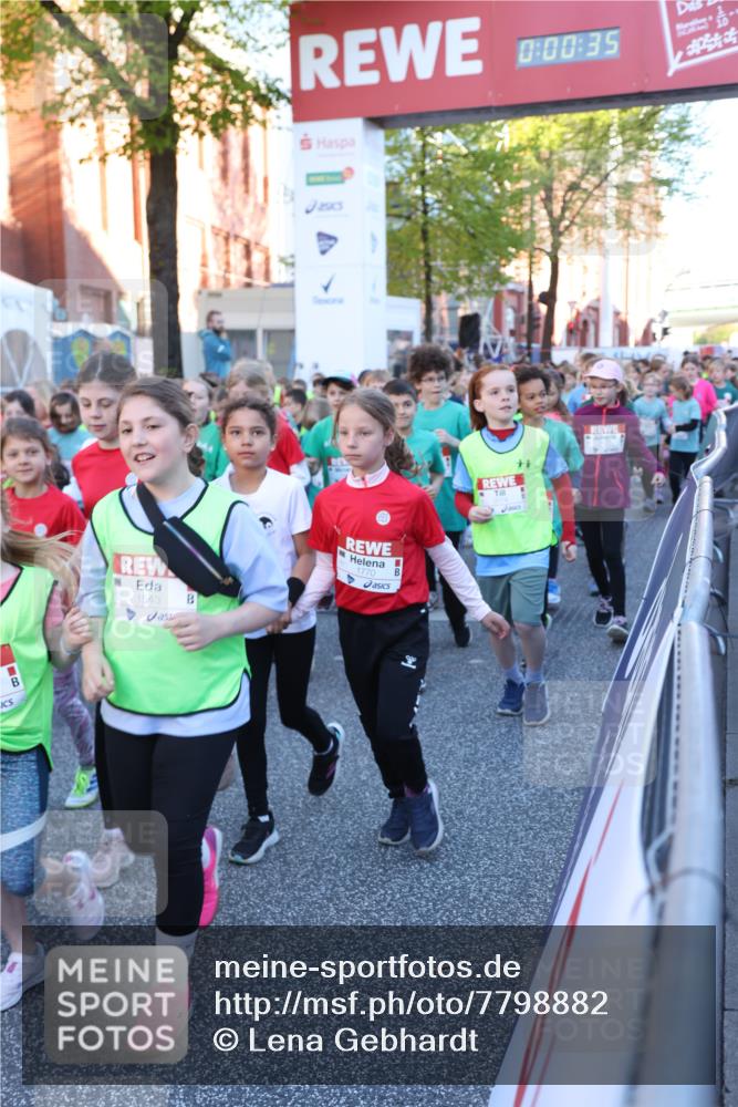 25.04.2025 - Das Zehntel Lena Gebhardt http://msf.ph/oto/7798882 26.04.2025 07:32:29 Allgemein zum Event 1543, 0, 00, 35, 2, 5, 1770 meine-sportfotos.de