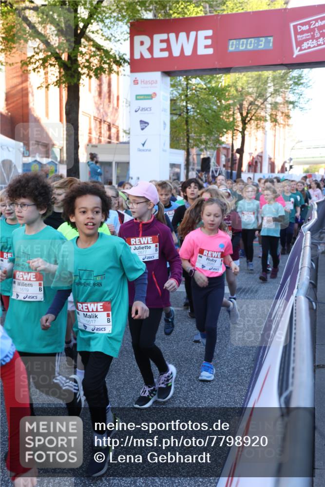 25.04.2025 - Das Zehntel Lena Gebhardt http://msf.ph/oto/7798920 26.04.2025 07:32:31 Allgemein zum Event 1619, 191, 1617, 0, 00, 37, 2677, 2680, 10 meine-sportfotos.de