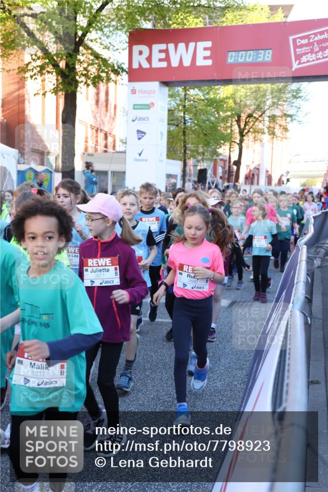 25.04.2025 - Das Zehntel Lena Gebhardt http://msf.ph/oto/7798923 26.04.2025 07:32:31 Allgemein zum Event 1617, 0, 00, 38, 96, 2677, 2680 meine-sportfotos.de