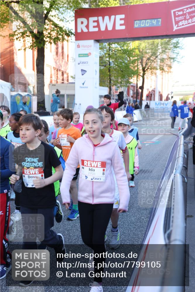 25.04.2025 - Das Zehntel Lena Gebhardt http://msf.ph/oto/7799105 26.04.2025 07:32:40 Allgemein zum Event 270, 3717, 0, 00, 47, 2703, 823 meine-sportfotos.de