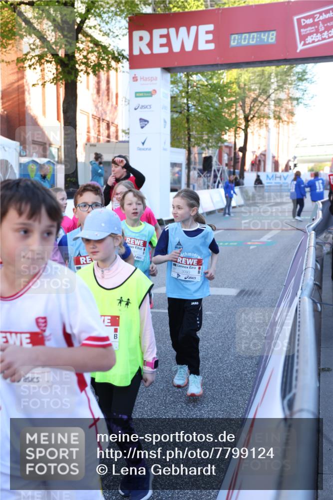 25.04.2025 - Das Zehntel Lena Gebhardt http://msf.ph/oto/7799124 26.04.2025 07:32:42 Allgemein zum Event 0, 00, 48, 081, 3093 meine-sportfotos.de