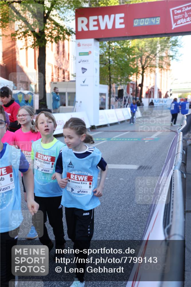 25.04.2025 - Das Zehntel Lena Gebhardt http://msf.ph/oto/7799143 26.04.2025 07:32:42 Allgemein zum Event 0, 00, 49, 25105, 4, 3413, 3081, 3093 meine-sportfotos.de