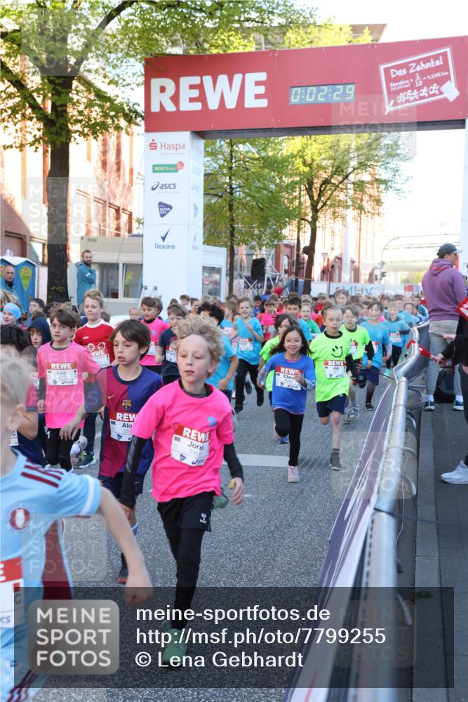 25.04.2025 - Das Zehntel Lena Gebhardt http://msf.ph/oto/7799255 26.04.2025 07:34:23 Allgemein zum Event 30, 2724, 0229, 0, 02, 29, 42345, 1, 3361 meine-sportfotos.de